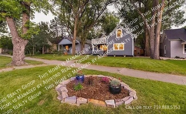 Photo - 837 E Willamette Ave