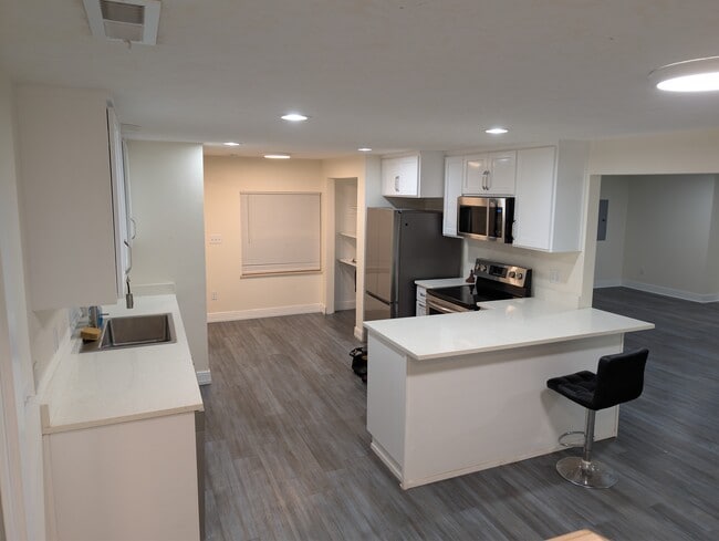 Photo - 3603 Sunnyview Rd NE