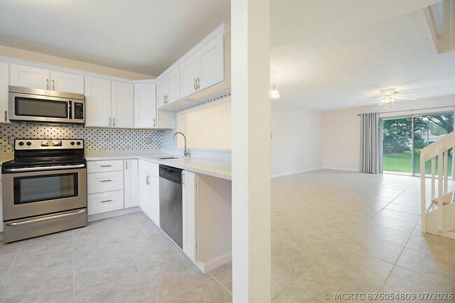6384 Boca Cir