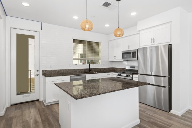 Building Photo - 5272 Beachfront Cove