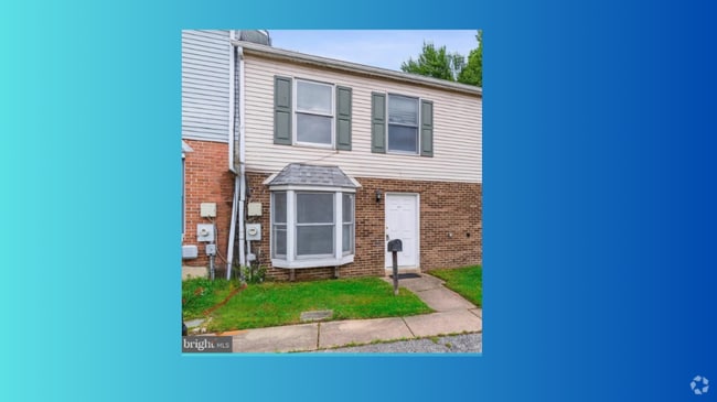 Building Photo - 3 bedroom, 1.5 bath townhome in Newark