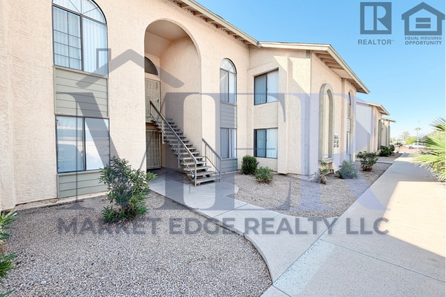 Building Photo - 2Bed/1Bath Condo at Peoria/53rd Ave! $1799... Unit APT 212