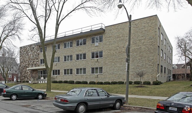 Belleview Park - Belleview Park Apartments