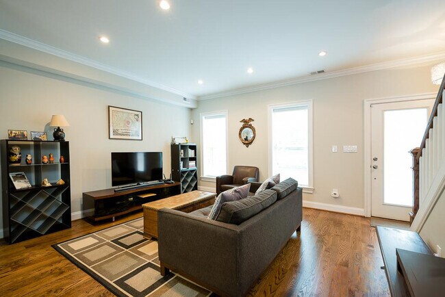 Photo - 713 Florida Ave NE Unit SI ID393P