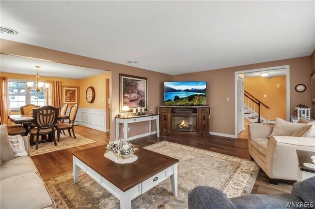 97 Tartan Ln