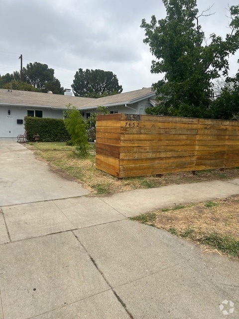 Building Photo - 7450 Ponce Ave Rental
