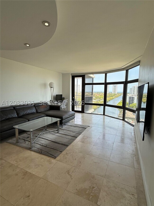 Photo - 3375 N Country Club Dr Unit 1004