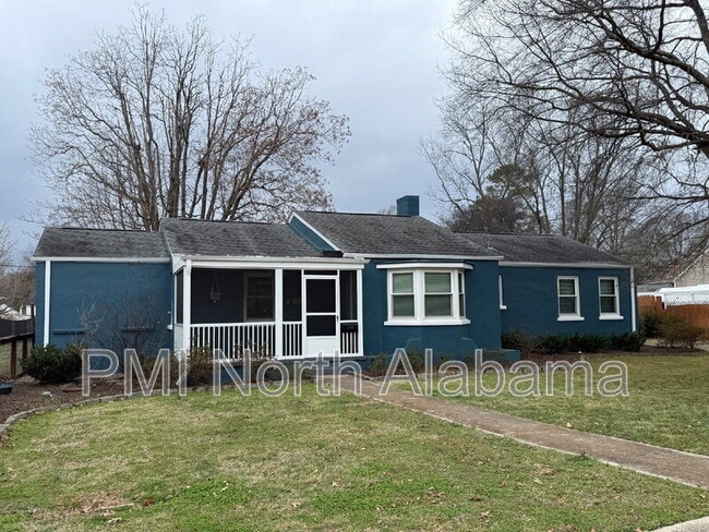 Photo - 2512 Pansy St SW