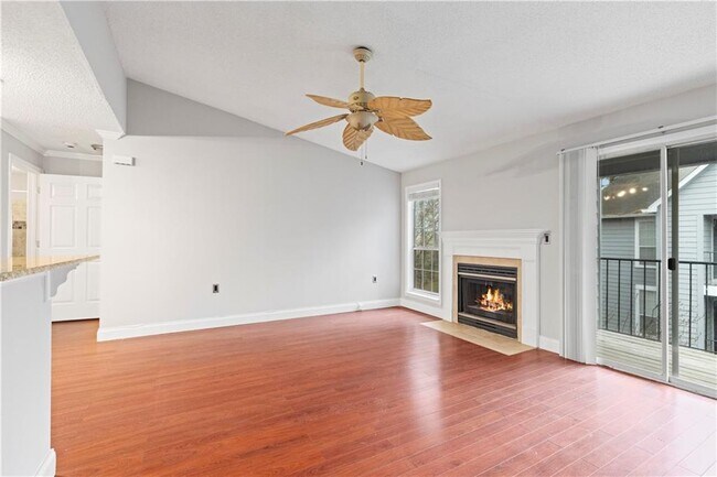 Photo - 640 Granville Ct