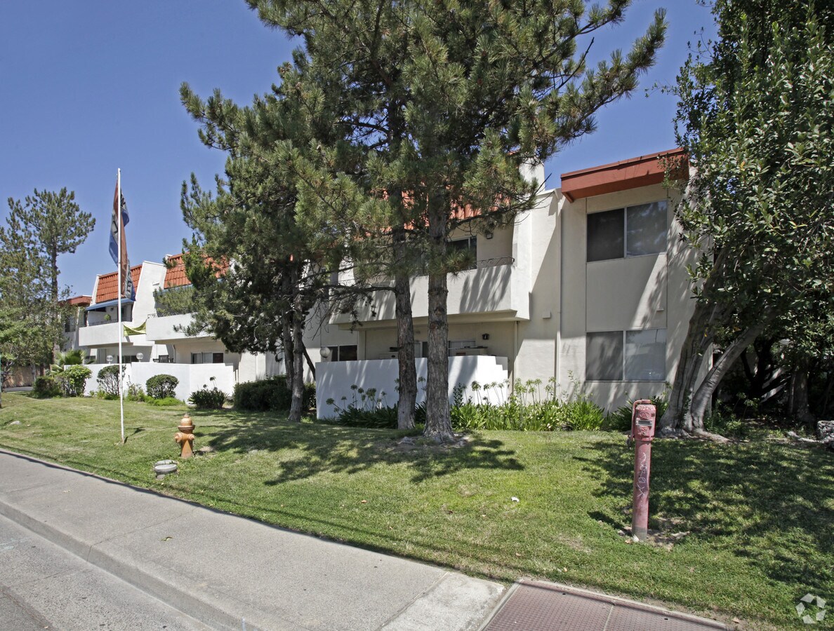 Morse Plaza - Morse Plaza Apartments