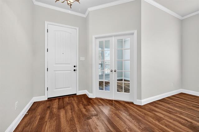 Photo - 2303 Knox Way