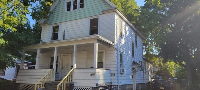 Building Photo - 108 Copeland St