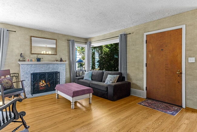 Photo - 4416 NE Prescott St