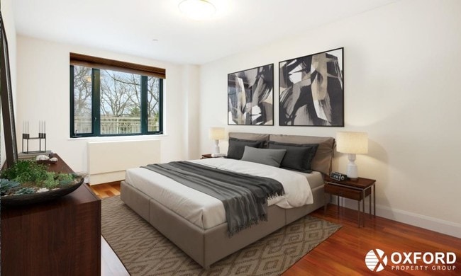 Photo - 83-30 Kew Gardens Rd