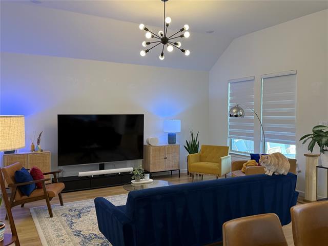 Photo - 1122 Silverthorne Trl