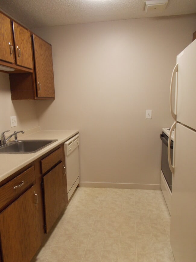 11 Saint James Pl Unit 1106