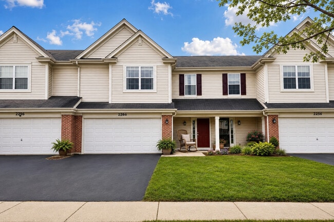 Building Photo - 2266 Pembridge Dr