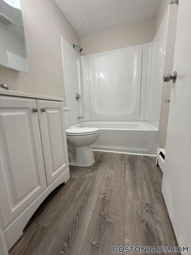 Photo - 71 Bernier St Apartamento Unidad 6