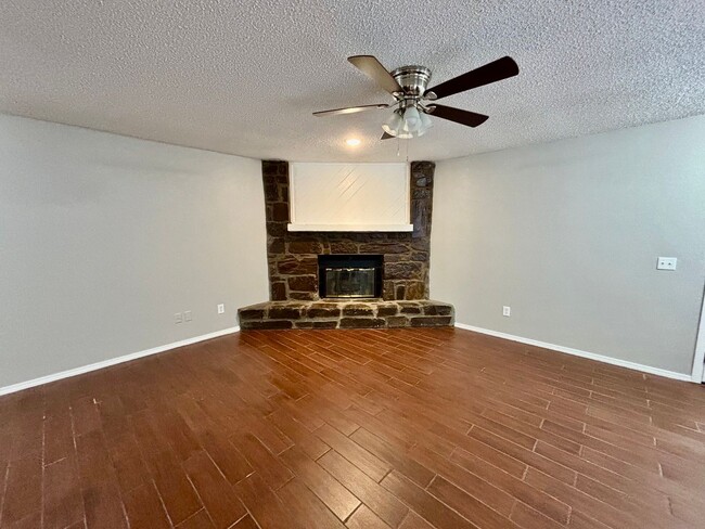 Photo - One bedroom, Two Car Garage