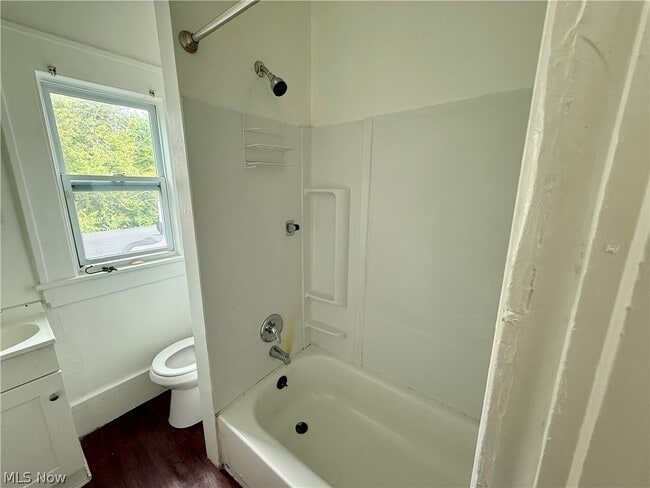 Photo - 895 Beardsley St