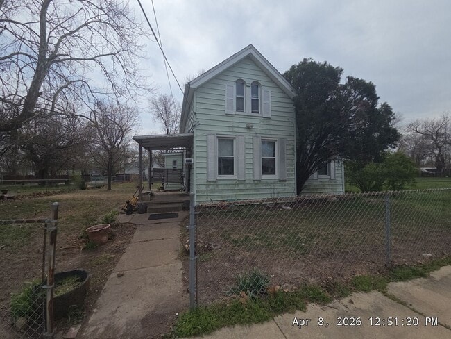 Building Photo - 1214 W Butler St