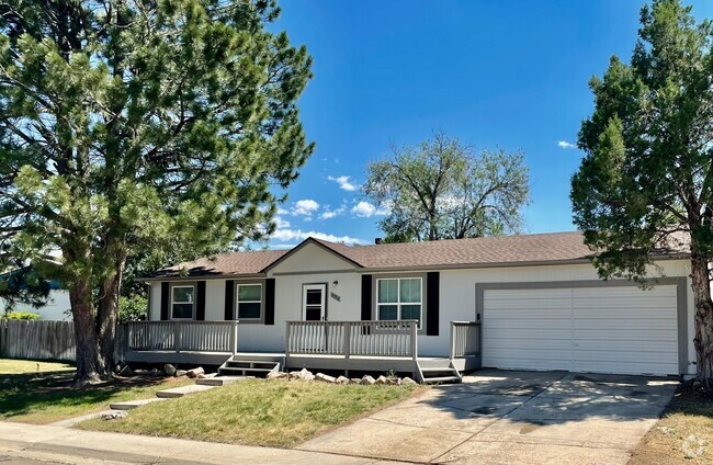 Building Photo - 4756 S Olathe St Rental