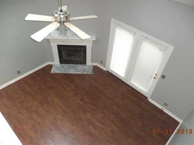 Photo - End Unit Townhome in the Villages of Brentwood