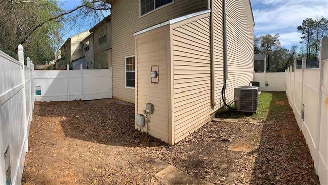Photo - 2372 Gregory Dr