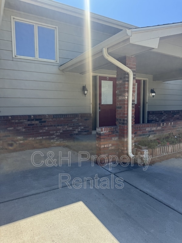 Building Photo - 2314 Rosebud Dr Rental