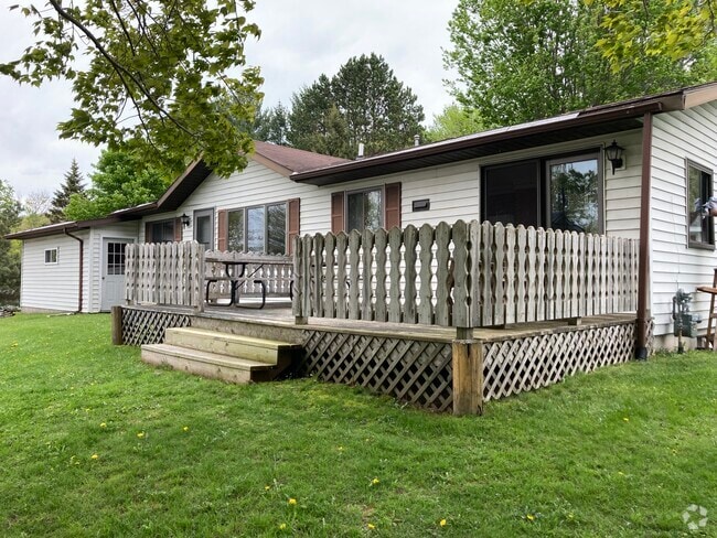Building Photo - 4942 E Lakeview St Rental