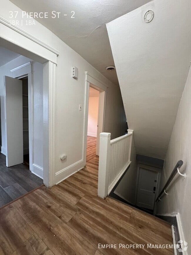 Building Photo - 37 Pierce St Unit 2 Rental