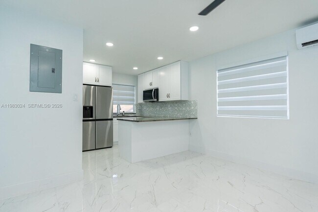 Building Photo - 13270 SW 103rd Terrace