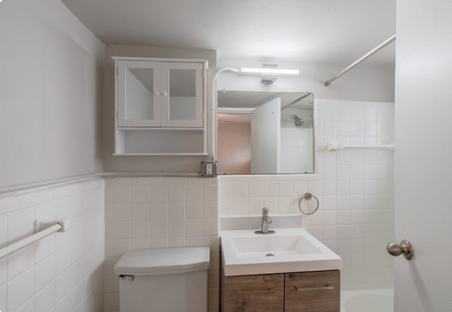 Photo - Walnut Manor Apartments