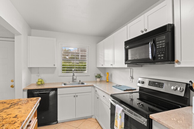 Photo - 1300 Seaway Dr Unit C1