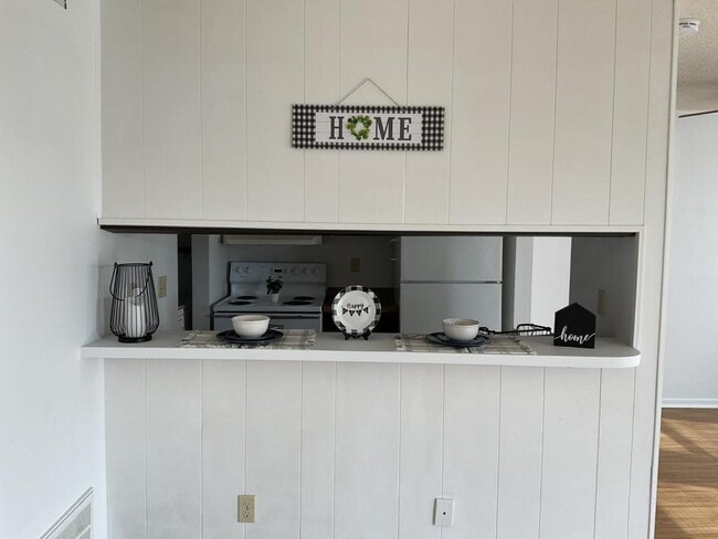 Photo - 1320 Briar Manor