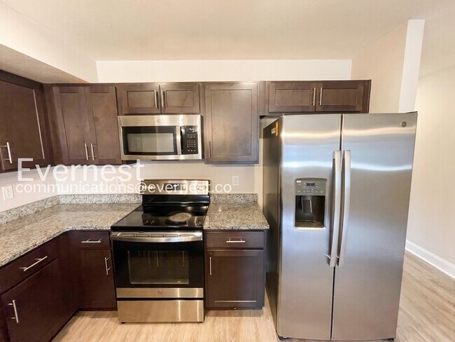 Photo - 3 Bed/3 Bath Townhome with Off-Street Parking / Pet-Friendly / Vouchers Accepted / Available Now!