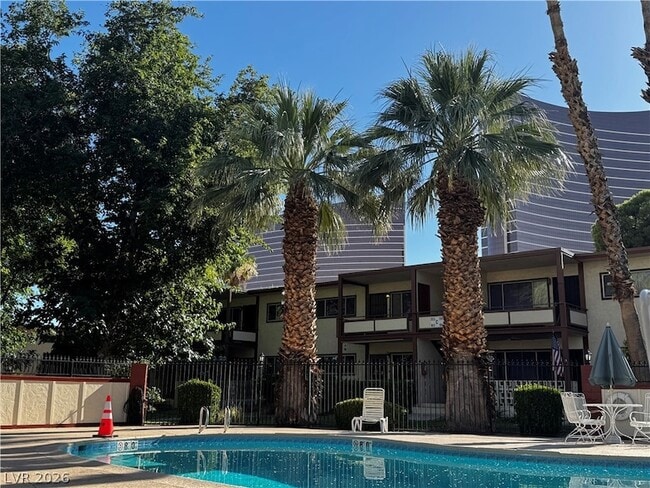 Photo - 350 E Desert Inn Rd Unidad C103