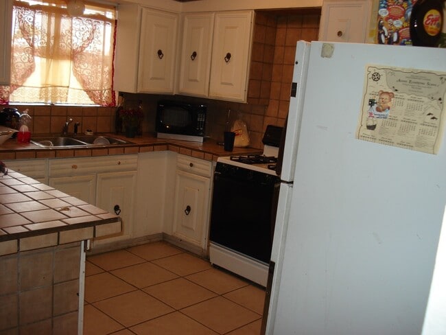 Photo - 1502 W 7th Dr