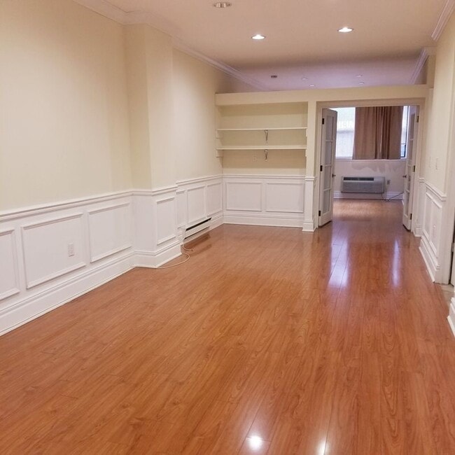 Photo - 111 Mulberry St