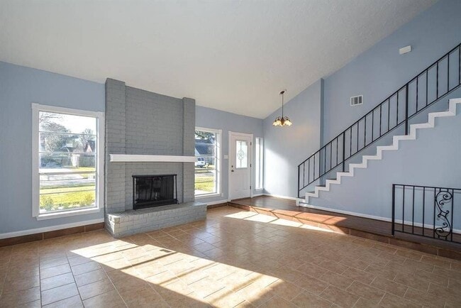 Photo - 22722 Fincastle Dr