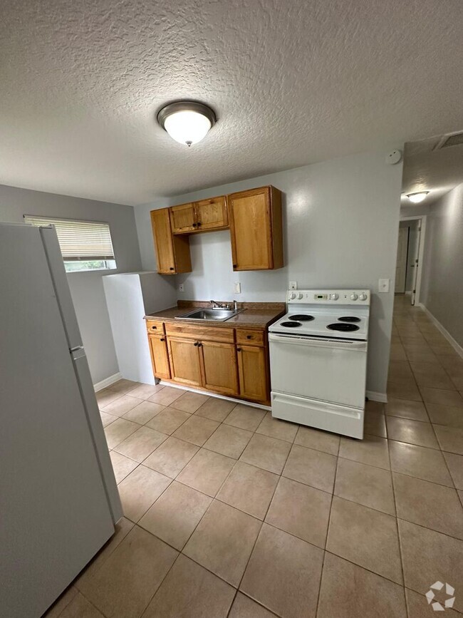 Building Photo - 1637/1639 W 24th Unit 1639 W 24th St Rental