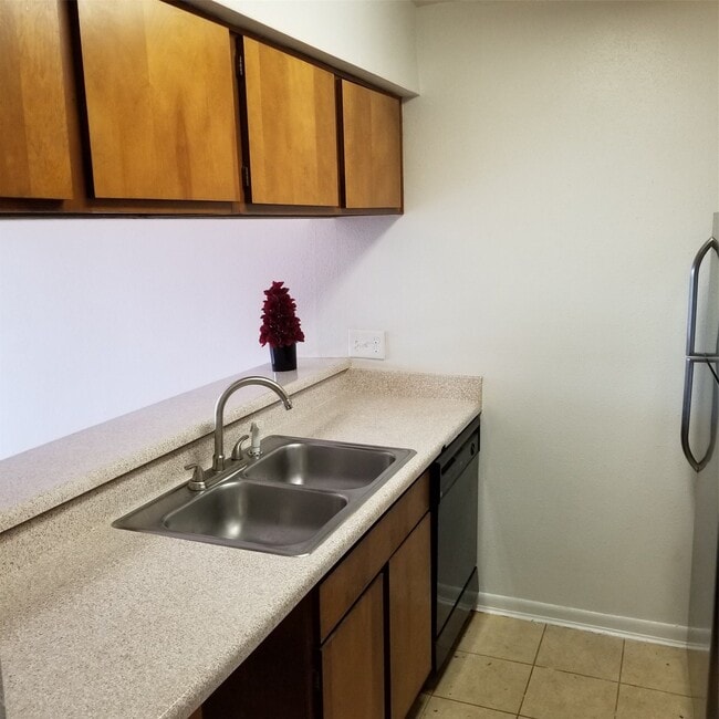 Photo - 3015 Walnut Bend Ln Unit 33