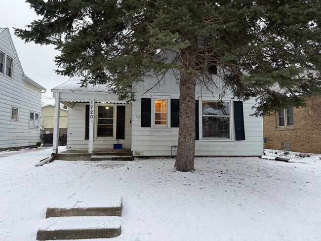 Photo - 1720 S 59th St