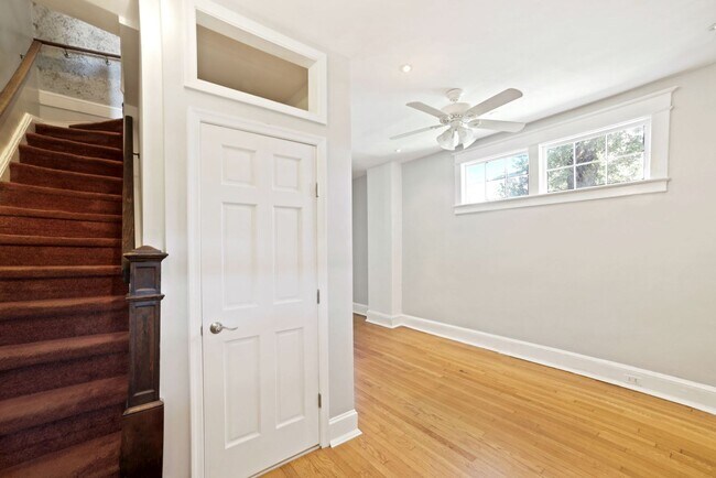Photo - Available Now!  // 3bedroom 2.5 bathroom C...
