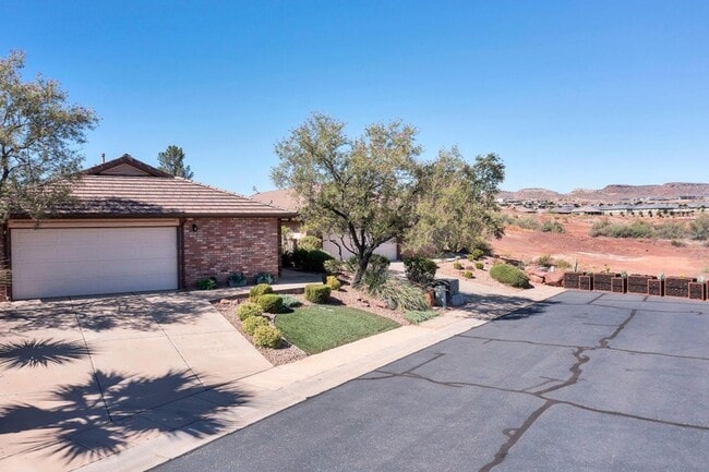 Photo - 3 Bedroom Home In Southgate!