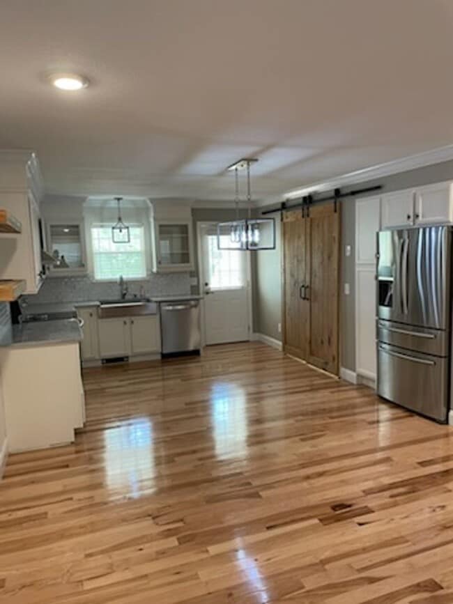 Building Photo - 456-458 Lyles Rd SE Unit 456