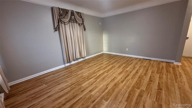 Photo - 3003 Dudley St