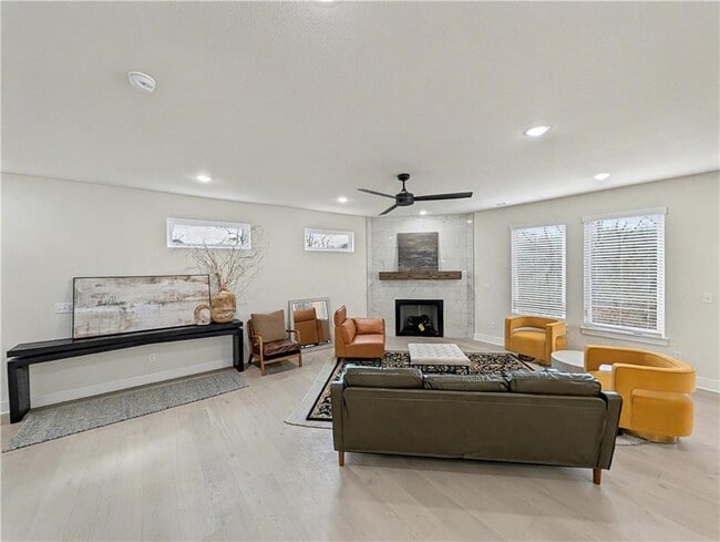 Photo - 30 Cromer Dr