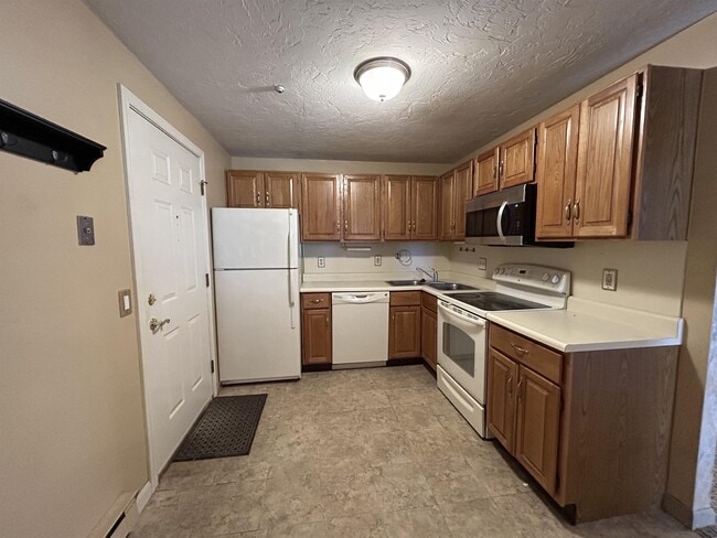 Building Photo - 51 Alvarado Ave Rental