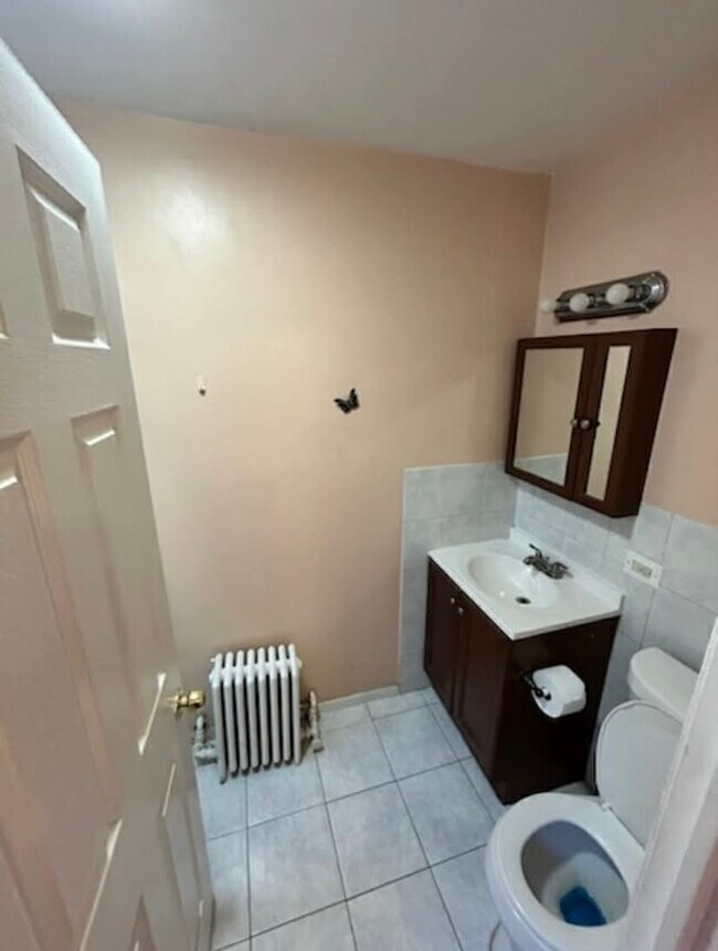 Photo - 5048 W Henderson St Unidad 2R